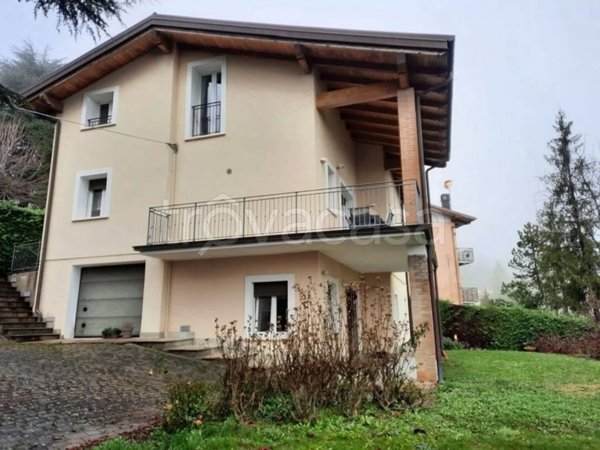 casa indipendente in vendita a Serramazzoni
