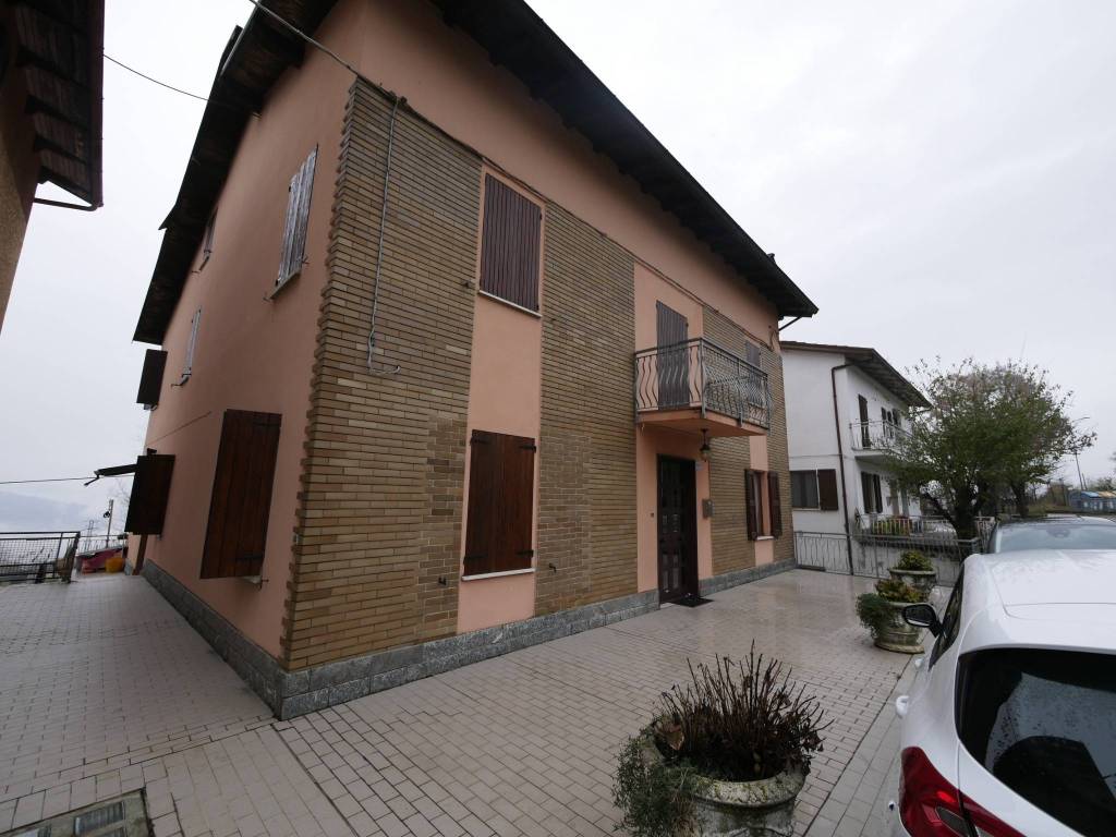 casa indipendente in vendita a Serramazzoni
