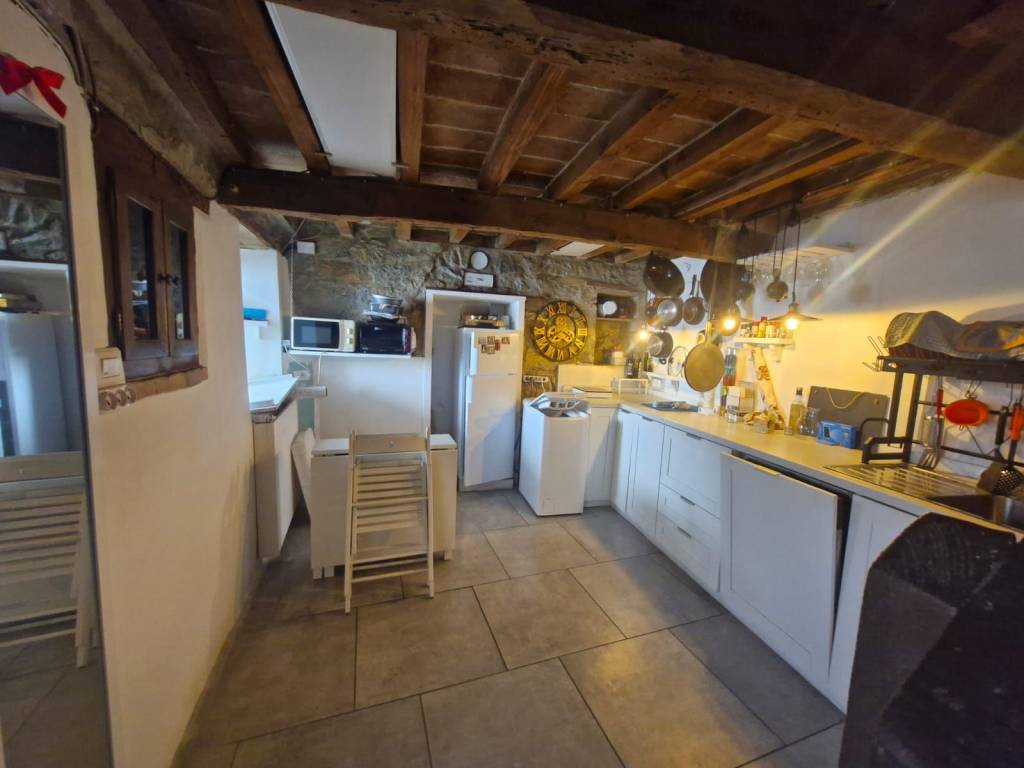 casa indipendente in vendita a Serramazzoni