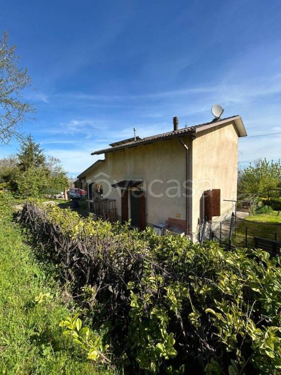 casa indipendente in vendita a Serramazzoni in zona Faeto