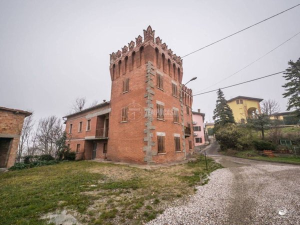 casa indipendente in vendita a Serramazzoni