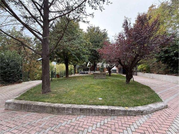 casa indipendente in vendita a Serramazzoni in zona Riccò