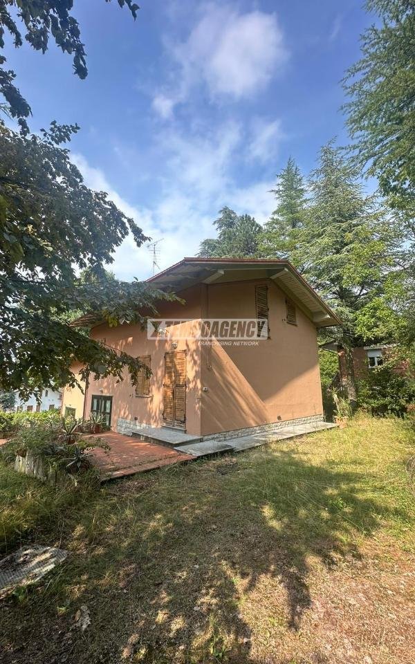 casa indipendente in vendita a Serramazzoni