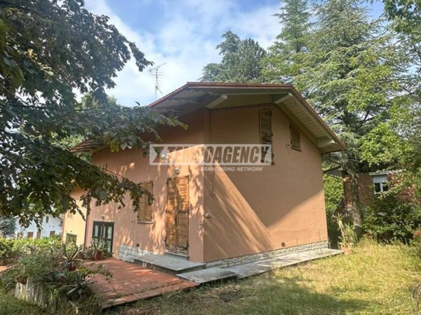 casa indipendente in vendita a Serramazzoni