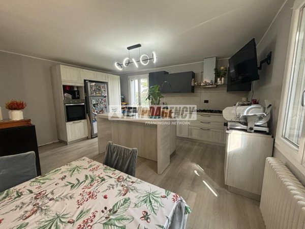 casa indipendente in vendita a Serramazzoni