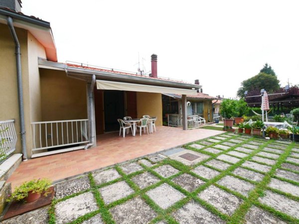 appartamento in vendita a Serramazzoni in zona Monfestino