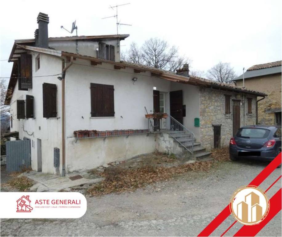 esavano in vendita a Serramazzoni in zona Pompeano