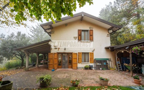 appartamento in vendita a Serramazzoni in zona Riccò