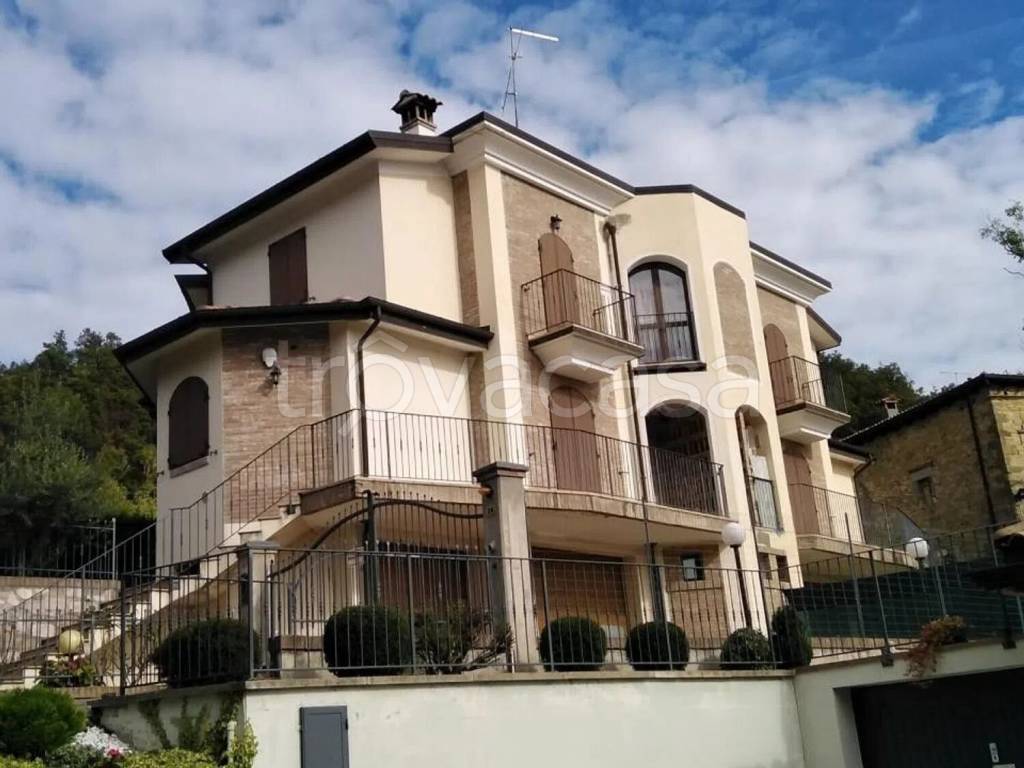 casa indipendente in vendita a Serramazzoni