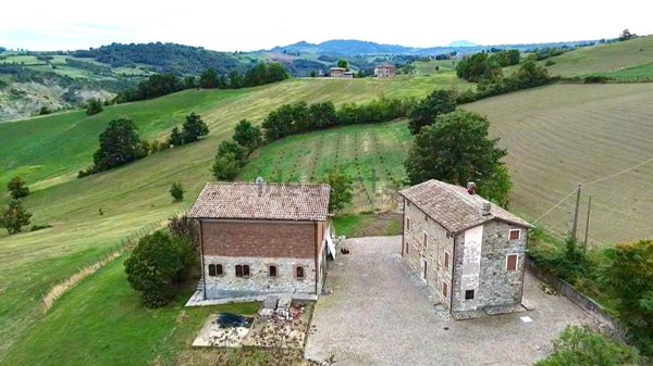 quadrivano in vendita a Serramazzoni in zona San Dalmazio