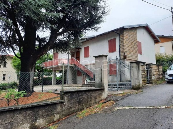 casa indipendente in vendita a Serramazzoni