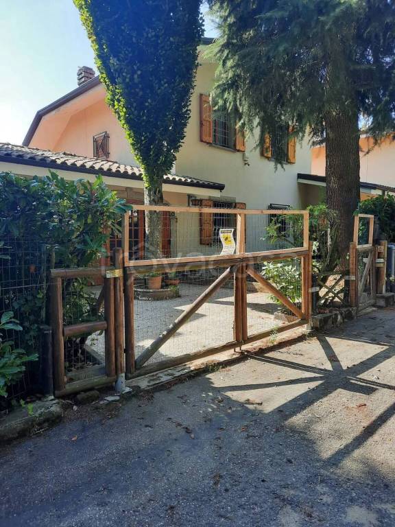 casa indipendente in vendita a Serramazzoni in zona Faeto