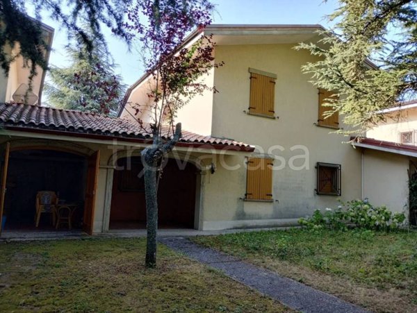 casa indipendente in vendita a Serramazzoni in zona Faeto