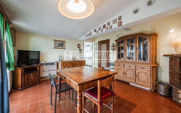 appartamento in vendita a Serramazzoni in zona Ligorzano