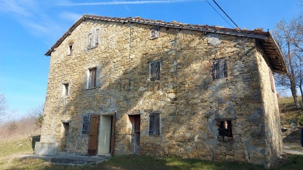 casa indipendente in vendita a Serramazzoni