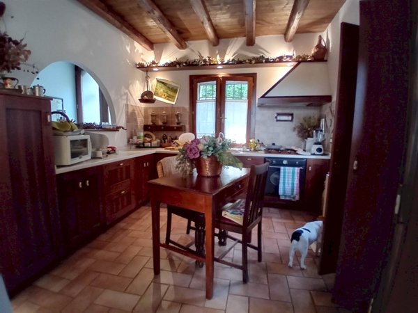 appartamento in vendita a Serramazzoni in zona Pazzano