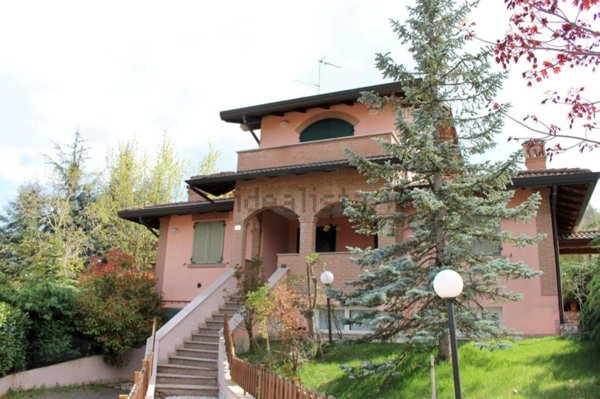 casa indipendente in vendita a Serramazzoni