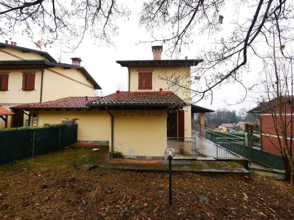 casa indipendente in vendita a Serramazzoni