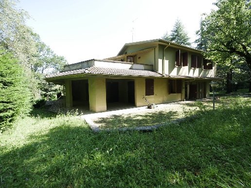 casa indipendente in vendita a Serramazzoni