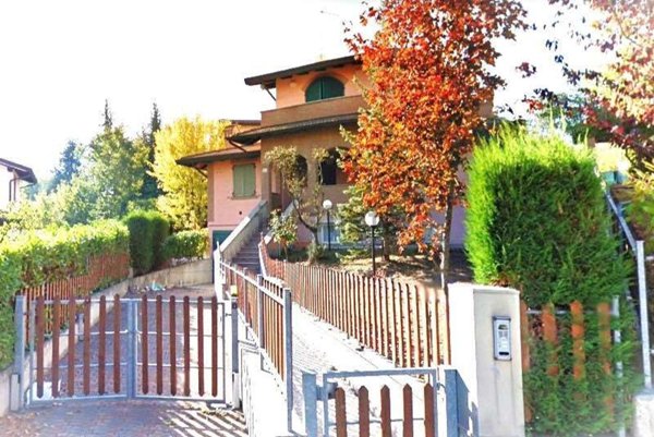 casa indipendente in vendita a Serramazzoni