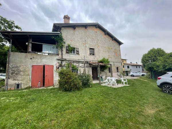 casa indipendente in vendita a Serramazzoni