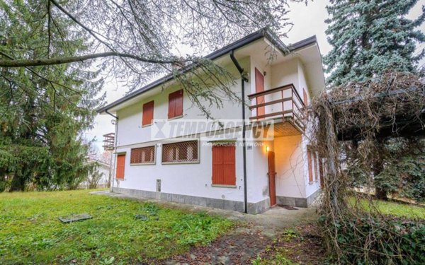 casa indipendente in vendita a Serramazzoni in zona Valle