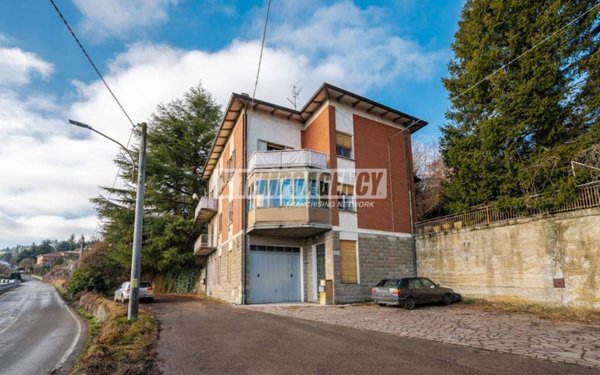 casa indipendente in vendita a Serramazzoni in zona Ligorzano