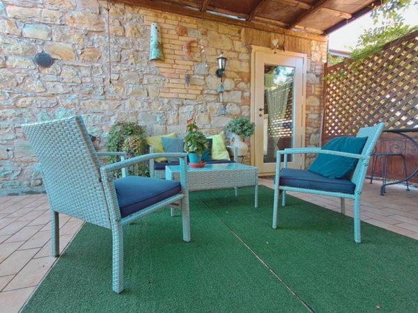 casa indipendente in vendita a Serramazzoni in zona Riccò