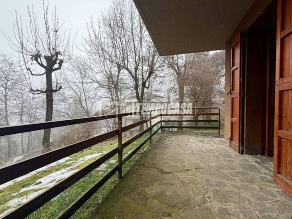 appartamento in vendita a Serramazzoni in zona Ligorzano