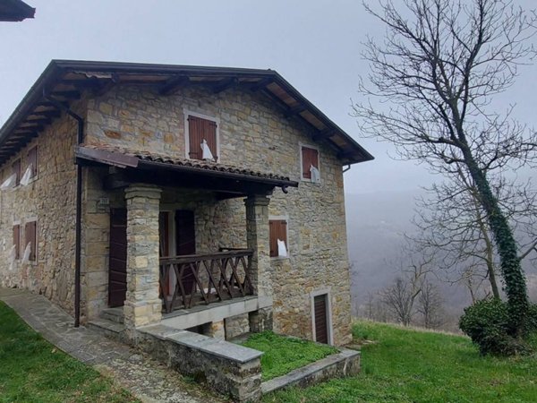 casa indipendente in vendita a Serramazzoni
