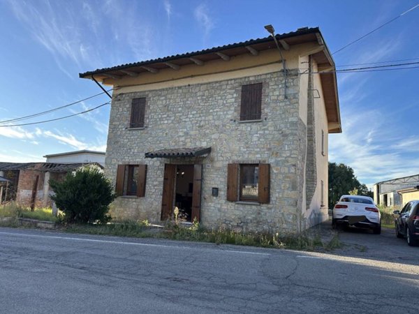 casa indipendente in vendita a Serramazzoni
