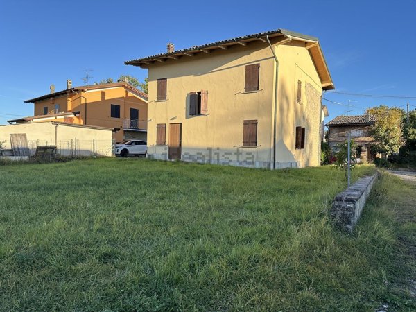 casa indipendente in vendita a Serramazzoni