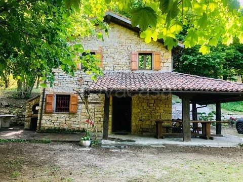 appartamento in vendita a Serramazzoni in zona Monfestino