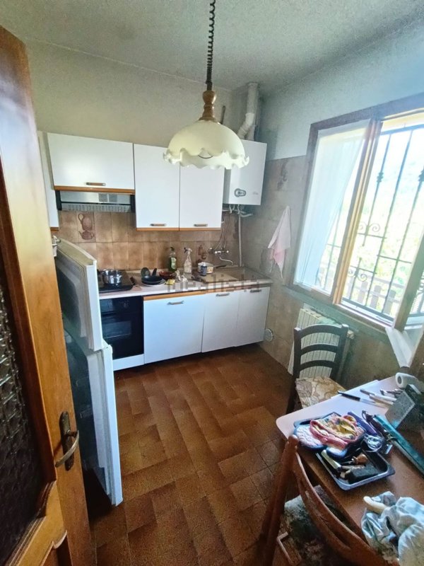 casa indipendente in vendita a Serramazzoni in zona Riccò