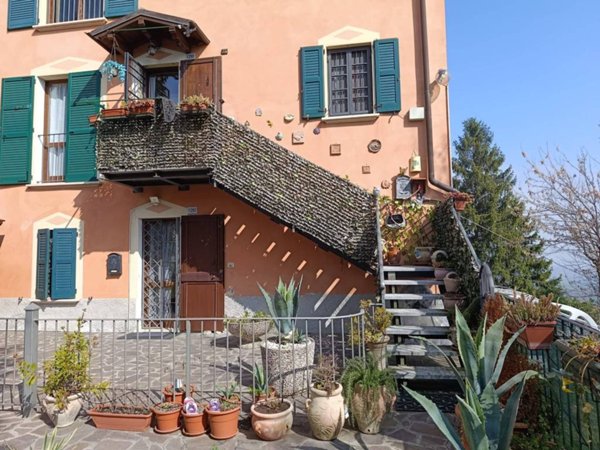 appartamento in vendita a Serramazzoni in zona Ligorzano