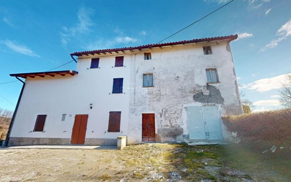 appartamento in vendita a Serramazzoni in zona Selva