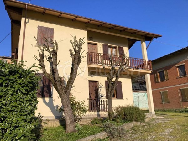 casa indipendente in vendita a Serramazzoni in zona Riccò