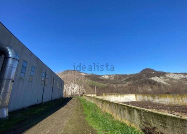 ufficio in vendita a Serramazzoni