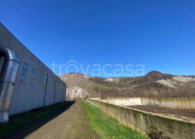 capannone in vendita a Serramazzoni