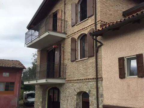 casa indipendente in vendita a Serramazzoni