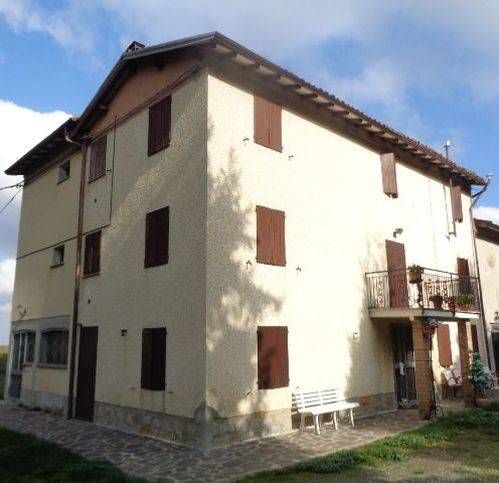 casa indipendente in vendita a Serramazzoni