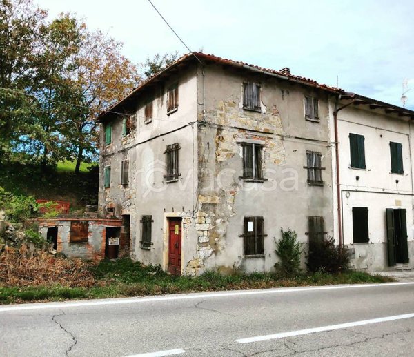 casa indipendente in vendita a Serramazzoni in zona Valle