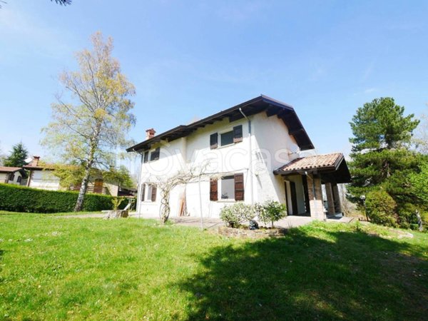 casa indipendente in vendita a Serramazzoni in zona Faeto