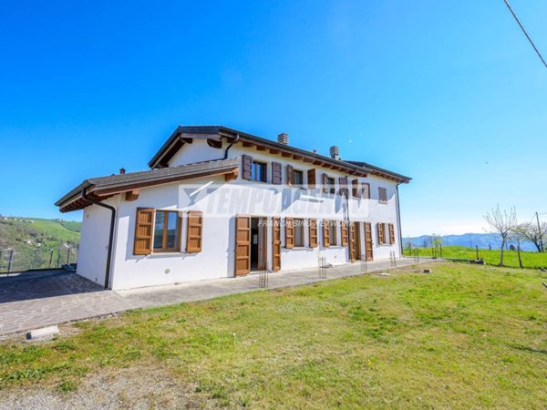 casa indipendente in vendita a Serramazzoni in zona San Dalmazio