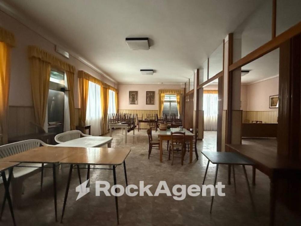 intera palazzina in vendita a Serramazzoni