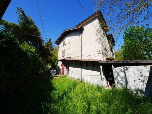 casa indipendente in vendita a Serramazzoni in zona Monfestino