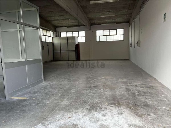 ufficio in vendita a Serramazzoni in zona Ligorzano