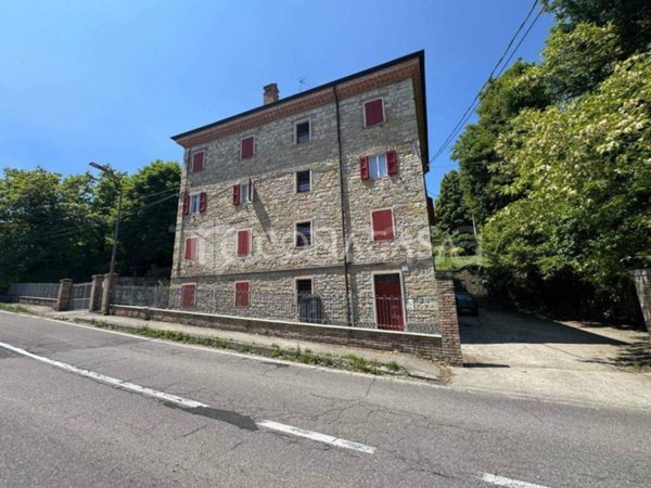 appartamento in vendita a Serramazzoni in zona Ligorzano