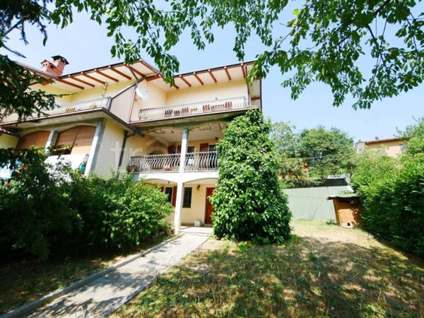casa indipendente in vendita a Serramazzoni in zona Ligorzano