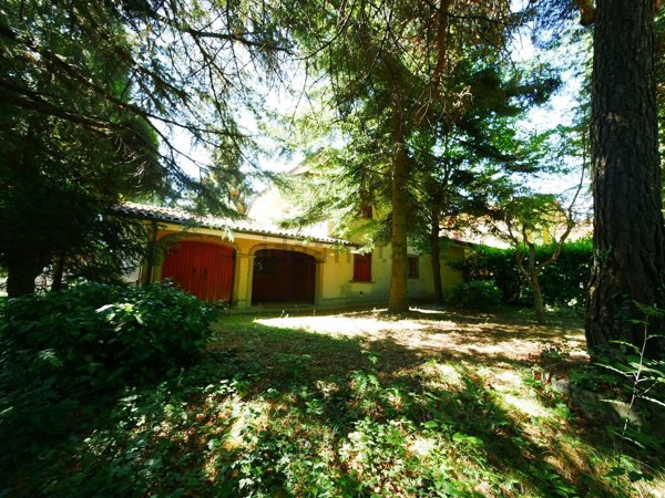 casa indipendente in vendita a Serramazzoni in zona Faeto